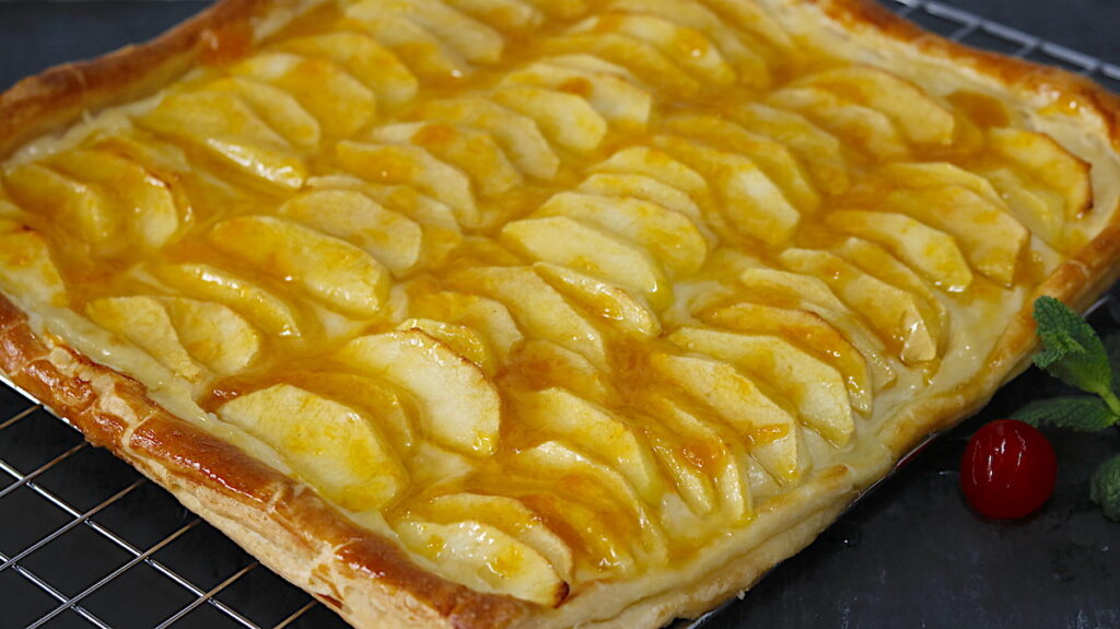 ¿Cómo hacer una tarta de manzana de hojaldre?