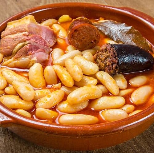 ¿Cómo se hace la fabada asturiana?